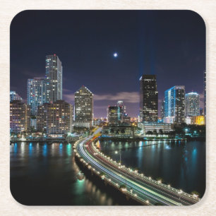 Porta-copo De Papel Quadrado Skyline da cidade de Miami com a ponte na noite