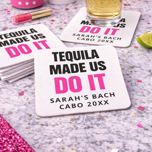 Porta-copo De Papel Quadrado Tequila Made Us Do It | Bride Squad Drinking (Criador carregado)