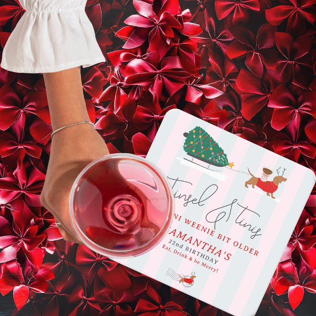 Porta-copo De Papel Quadrado Tinsel & Tinis Tini Weenie Bit Older Xmas Doxie (Tinsel & Tinis Tini Weenie Bit Older Christmas Cocktails Birthday Party Coasters)