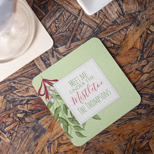 Porta-copo De Papel Quadrado Verdes de Natal Botânico e Bonito (Cute winter botanical Christmas greens coaster with festive holiday drink table decor.)