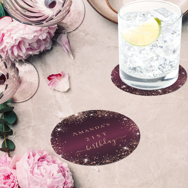 Porta-copo De Papel Redondo Birthday Burgundy rosa gold name elegante (Criador carregado)