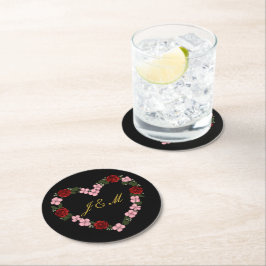 Porta-copo De Papel Redondo Black coasters with a pink and red heart