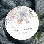 Porta-copo De Papel Redondo Casamento Floral de Cor de Água com Blush Chic<br><div class="desc">Se precisar de mais alguma personalização,  por favor,  sinta-se à vontade para me enviar uma mensagem em yellowfebstudio@gmail.com.</div>