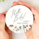 Porta-copo De Papel Redondo Colorida Wildflower Hello Baby<br><div class="desc">Esta porta copos colorida de olá de flor silvestre, de papel redondo bebê, é perfeita para o seu simples, caprichoso, chá de fraldas de verão do arco-íris. Os florais cor rosa, amarelo, laranja e dourado brilhantes e encantados dão a este produto a sensação de um primavera hippie minimalista, elegante e...</div>