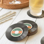 Porta-copo De Papel Redondo Estilo de Registro de 50<br><div class="desc">Anos 50 Rockabilly Grave Porta copos de Papel - Ei, todos vocês, legal gatos! É definitivamente hora de festejar o estilo do 50. Lembrem-se do cabelo, da moda e da música rock n’ roll, que mantém esta década de na moda nos corações e mentes dos jovens e dos jovens no...</div>
