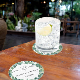 Porta-copo De Papel Redondo Eucalyptus branco mr mrs coração script