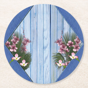 Porta-copo De Papel Redondo Flores cor-de-rosa na textura de Tecido de madeira