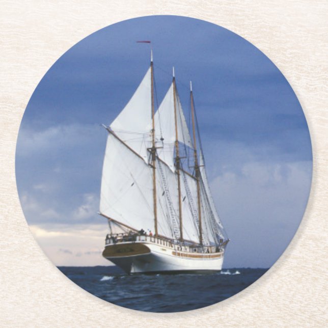 Porta-copo De Papel Redondo Navio de navigação no mar Báltico (Frente)