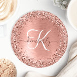 Porta-copo De Papel Redondo Nome do Monograma do Glitter Metálico Brutado Dour<br><div class="desc">Personalize facilmente este design de porta copos de papel chic em moda,  apresentando um brilho bonito de ouro rosa em um fundo metálico escovado a ouro rosa.</div>