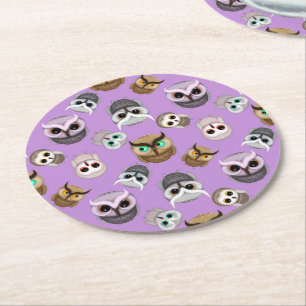 Porta-copo De Papel Redondo Padrão de Corujas Fofas em Fundo Roxo
