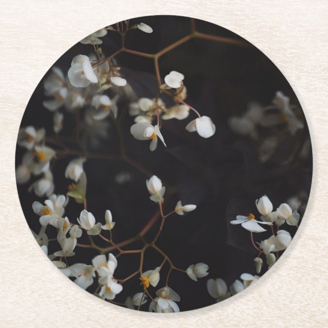 Porta-copo De Papel Redondo White moody flowers on dark background (Frente)