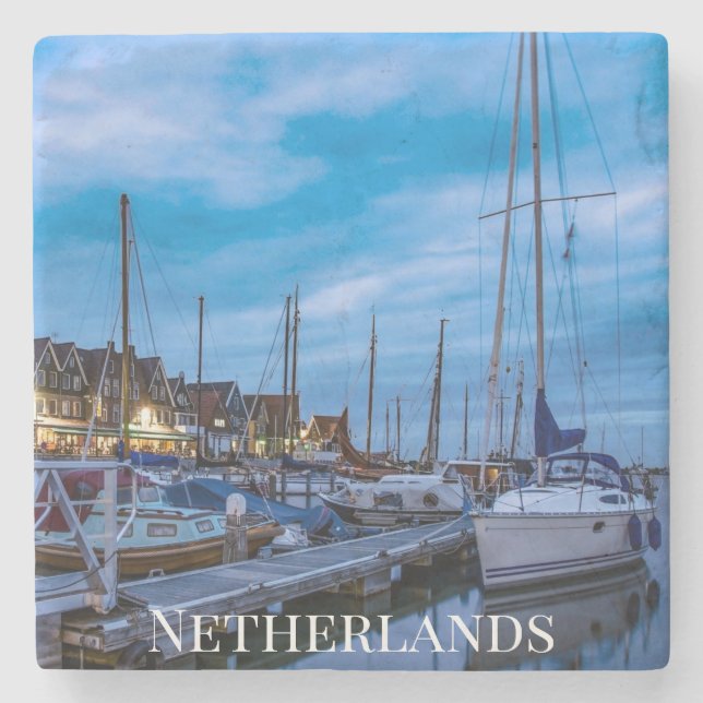 Porta-copo De Pedra A cena noturna tradicional da cidade de pesca. (Frente)