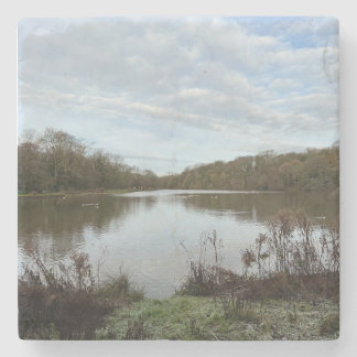 Porta-copo De Pedra A peacful lake..