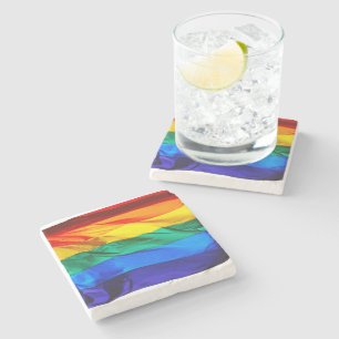 Porta-copo De Pedra Bandeira do orgulho gay SlipperyJoe's ondulando ve