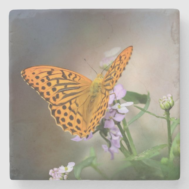 Porta-copo De Pedra Bela Borboleta em uma Flor Roxa (Frente)