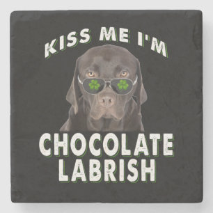 Porta-copo De Pedra Cachorro Beije-me Sou Chocolate Labrish