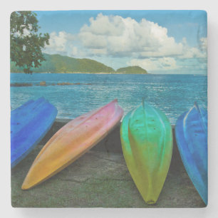 Porta-copo De Pedra Canoas Coloridas Na Praia De Pago Pago