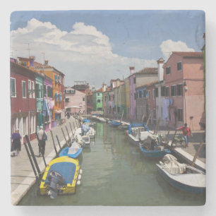 Porta-copo De Pedra Casas coloridas ao longo do canal na ilha de