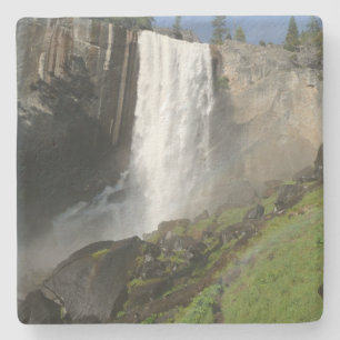 Porta-copo De Pedra Cataratas Vernal I no Parque Nacional de Yosemite