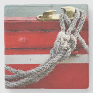 Porta-copo De Pedra Cordas velhas do arco no grampo de bronze no barco