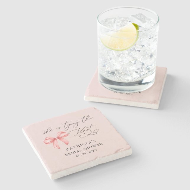 Porta-copo De Pedra Ela está dando o nó laço rosa Chá de Noiva (Lateral)