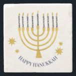 Porta-copo De Pedra Festivo Menorah Candles Happy Hanukkah<br><div class="desc">Velas de folha de ouro falsa para a comemoração de Chanucá. A ilustração menorah Whimsical com estrelas brancas cobria velas celestiais em um falso suporte de velas menorah dourada. Menorah starry Hanukkah ilustrou presentes de design e produtos de papel.</div>