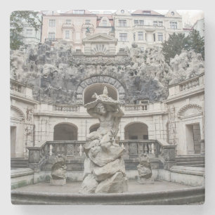 Porta-copo De Pedra Fonte com estátua de Netuno em Praga