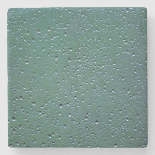 Porta-copo De Pedra Gotas de água num fundo verde
