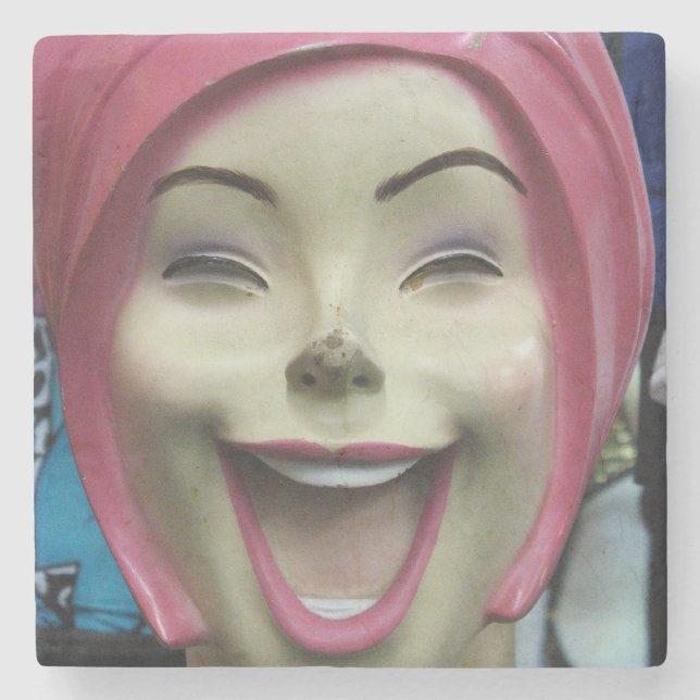 Porta-copo De Pedra Mad Laughing Mannequin ~ Uncanny Valley Girl (Frente)