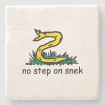 Nenhum passo na paródia de snek Gadsden SnekRight