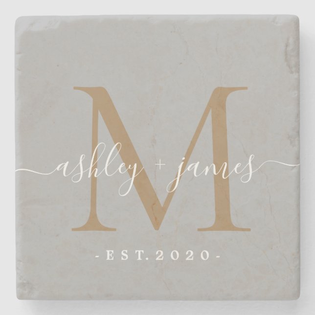 Porta-copo De Pedra Nomes em Grafite Monograma Dourado Chic Data do Ca (Frente)
