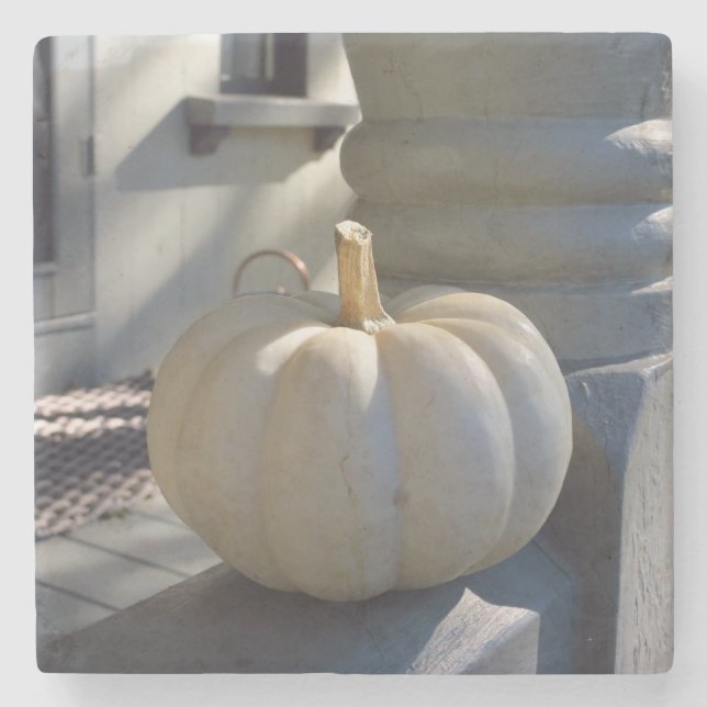 Porta-copo De Pedra Pumpkin branco na volta - Vinha de Martha (Frente)