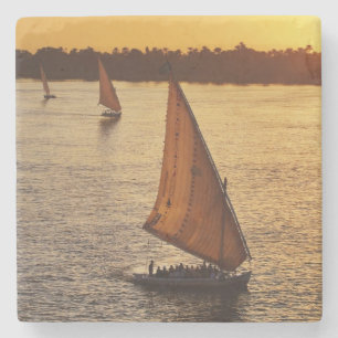 Porta-copo De Pedra Três falucas com avistadores no Rio Nilo