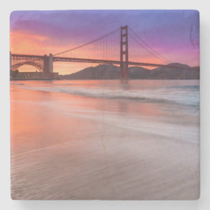 Porta-copo De Pedra Uma captação de golden gate bridge de San