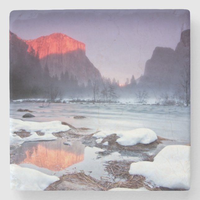 Porta-copo De Pedra Vermelho de Omega (Frente)