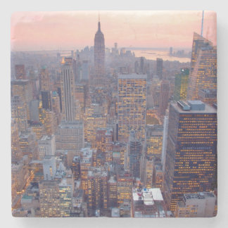 Porta-copo De Pedra Vista larga de Manhattan no por do sol