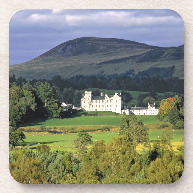 Porta-copo Escócia, Tayside, Blair Castle. Em uma esmeralda (Frente)