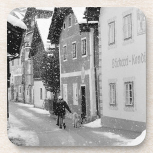 Porta-copo Europa, Áustria, Hallstat. Rua nevada