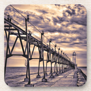 Porta-copo farol e píer de Grand Haven, Grand Haven