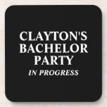 Porta-copo Festa de Solteiro Personalizada Em Andamento<br><div class="desc">Prepare-se para celebrar com nossos “Festa de Solteiro Em Andamento”! Deixe todos saberem que a festa começou e prepare-se para pintar a cidade à moda da festa de solteiro. Compre estes porta-copos hoje e faça da última farra do noivo antes do anel uma noite inesquecível!</div>