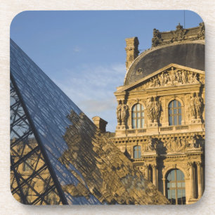 Porta-copo França, Paris, Museu do Louvre e a Pirâmide,