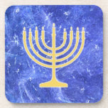 Porta-copo Hanukkah Snowstorm Menorah<br><div class="desc">Uma menorah Hanukkah de ouro brilhante sobrepôs-se a uma imagem fractal azul e branca que lembra os flocos de neve numa tempestade. Chag Sameach!</div>