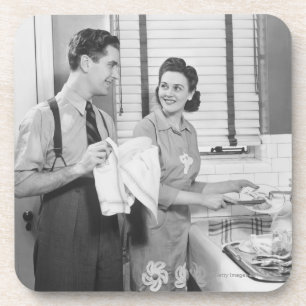 Porta-copo Homem e mulher que fazem pratos