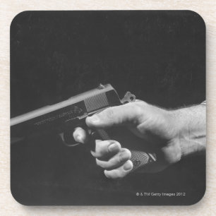 Porta-copo Homem que guardara a arma