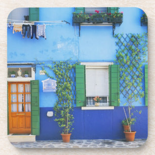 Porta-copo Itália, Burano. Uma casa colorida em Burano perto