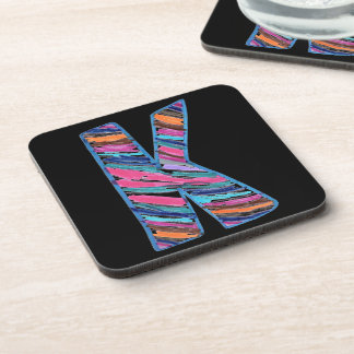 Porta-copo Letra K Multicolor Colorida Como em Kay em Preto