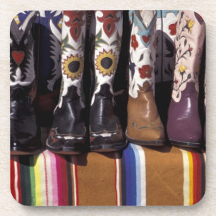 Porta-copo NA, EUA, Novo México, Santa Fé. Botas de cowboy
