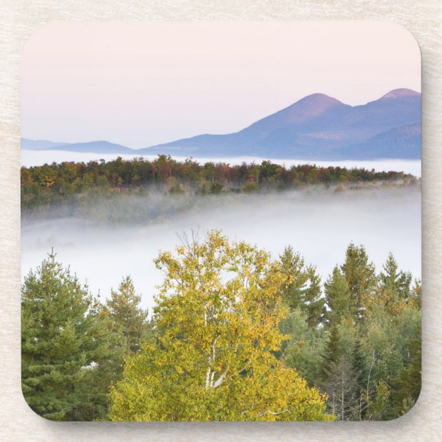 Porta-copo O nevoeiro da manhã e os Percy Peaks, como se pode (Frente)