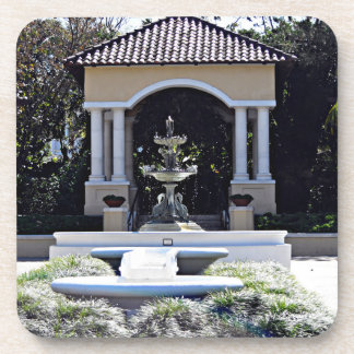 Porta-copo Olhando para Gazebo no Hollis Gardens