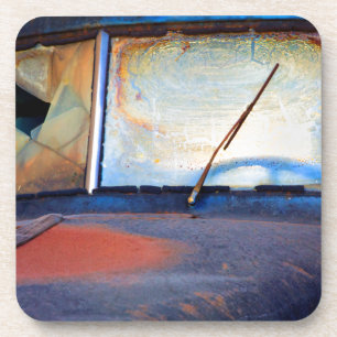 Porta-copo Para-brisas de um velho caminhão enferrujado